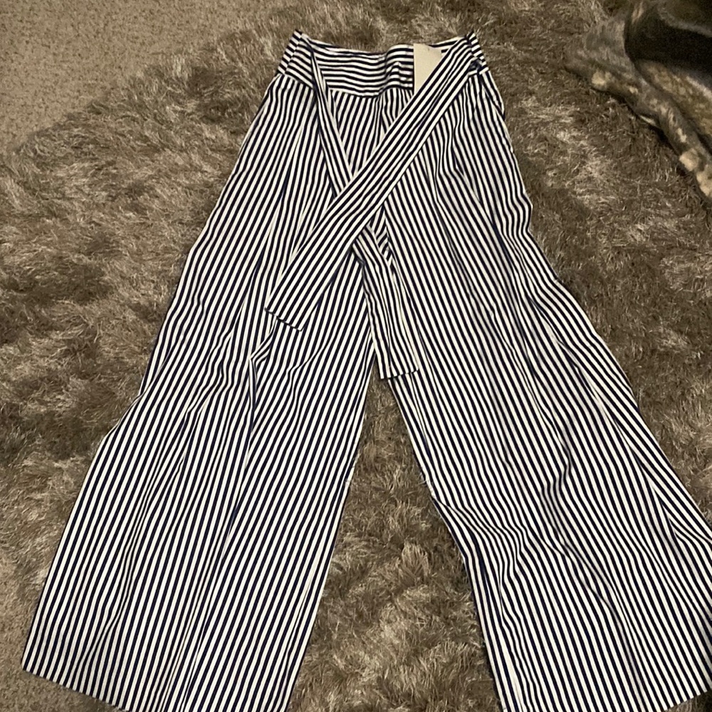 New with tags wide leg blue and white stripe pants